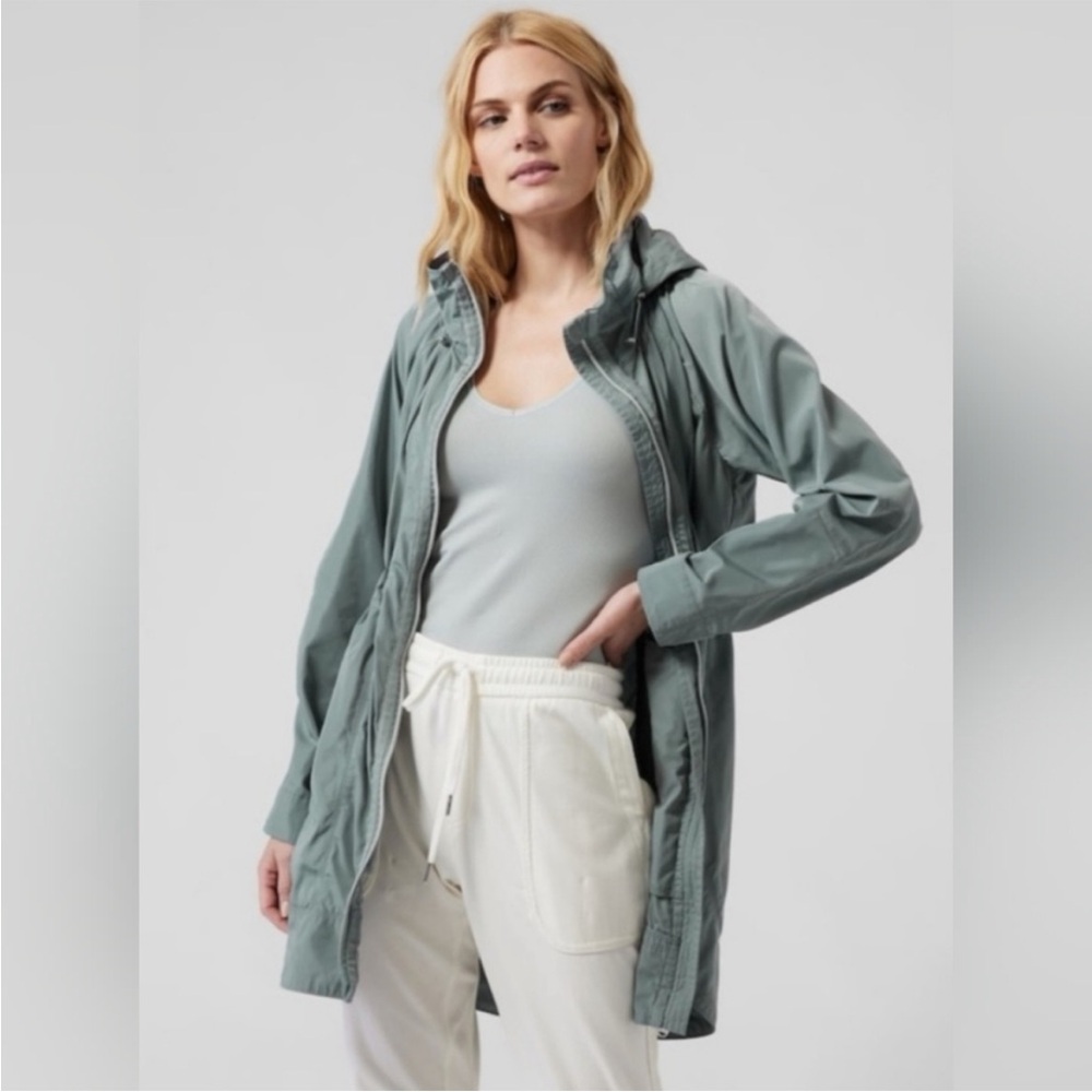 Women's Athleta Drip Drop Hooded Jacket, size M/P
